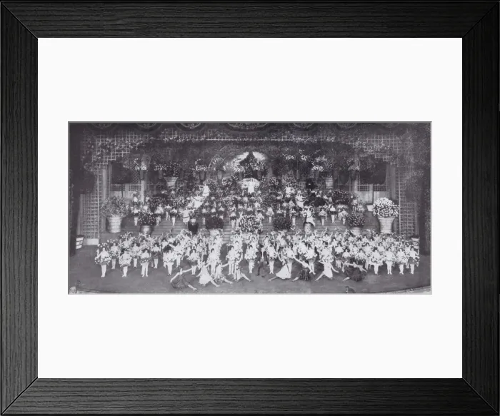 Framed Print : The Flower scene from Happy Days at the Hippodrome, New York (1919). Produced by Charles Dillingham Date: 1919 Framed Print : The Flower scene from Happy Days at the Hippodrome, New York (1919). Produced by Charles Dillingham Date: 1919