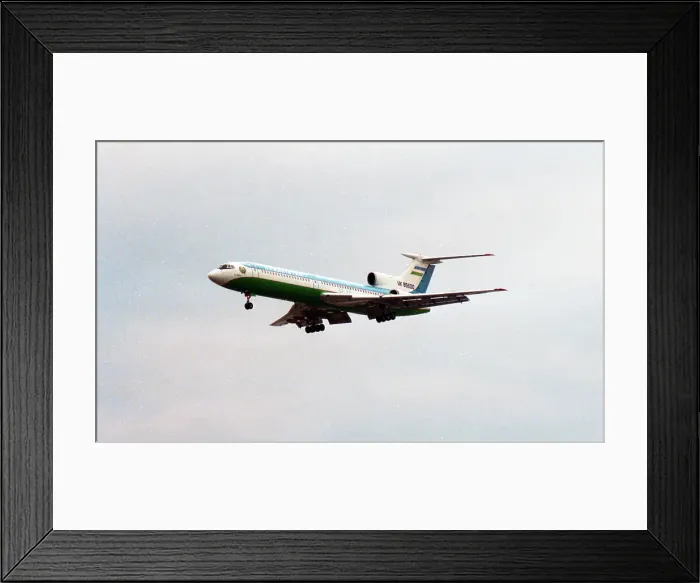 Framed Print : Tupolev Tu-154B-2 UK-85600 Framed Print : Tupolev Tu-154B-2 UK-85600
