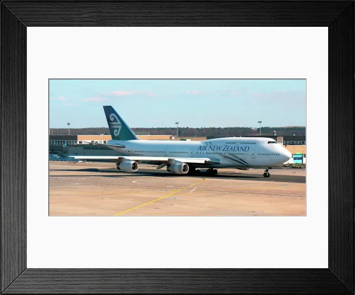Framed Print : Boeing 747-419 ZK-NBT Framed Print : Boeing 747-419 ZK-NBT