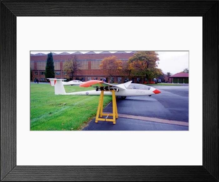 Framed Print : Schempp-Hirth Kestrel TX, 1 ZD975 Framed Print : Schempp-Hirth Kestrel TX, 1 ZD975
