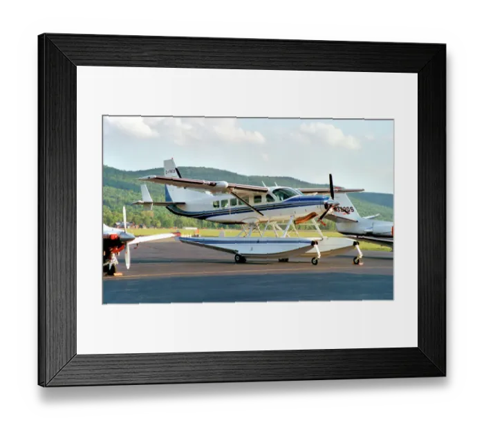 Framed Print : Cessna 208 Caravan I C-FWCS Framed Print : Cessna 208 Caravan I C-FWCS