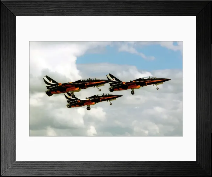 Framed Print : KAI T-50B Golden Eagles 4, 5 and 6 - Black Eagles Framed Print : KAI T-50B Golden Eagles 4, 5 and 6 - Black Eagles
