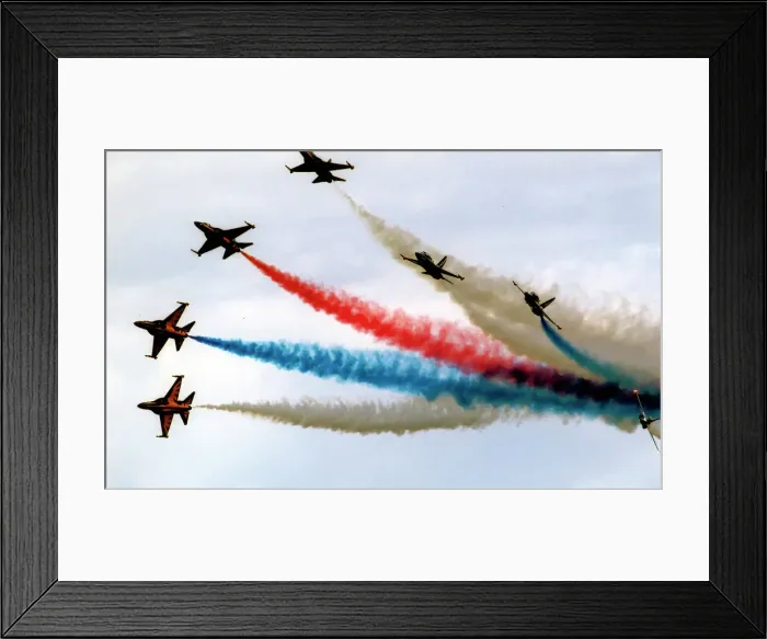 Framed Print : KAI T-50B Golden Eagles - Black Eagles Framed Print : KAI T-50B Golden Eagles - Black Eagles