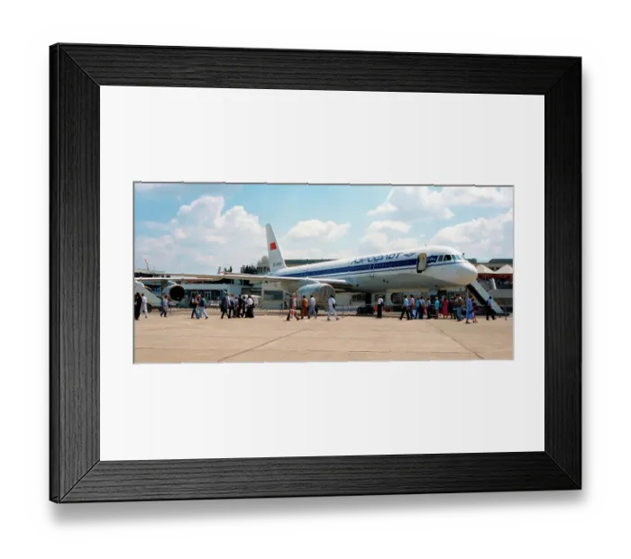 Framed Print : Tupolev Tu-204 SSSR Framed Print : Tupolev Tu-204 SSSR