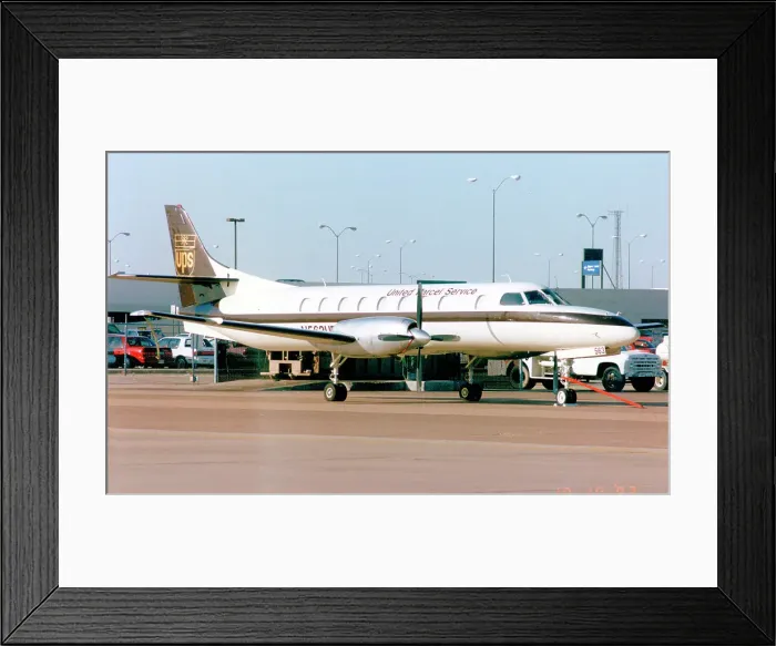 Framed Print : Swearingen Merlin IVC N563UP