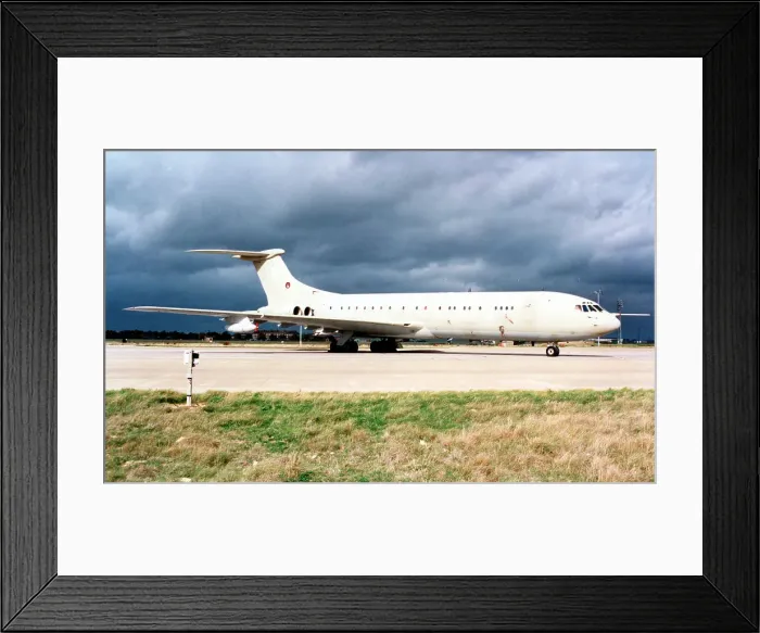 Framed Print : Vickers VC10 K. 2 ZA144 Framed Print : Vickers VC10 K. 2 ZA144