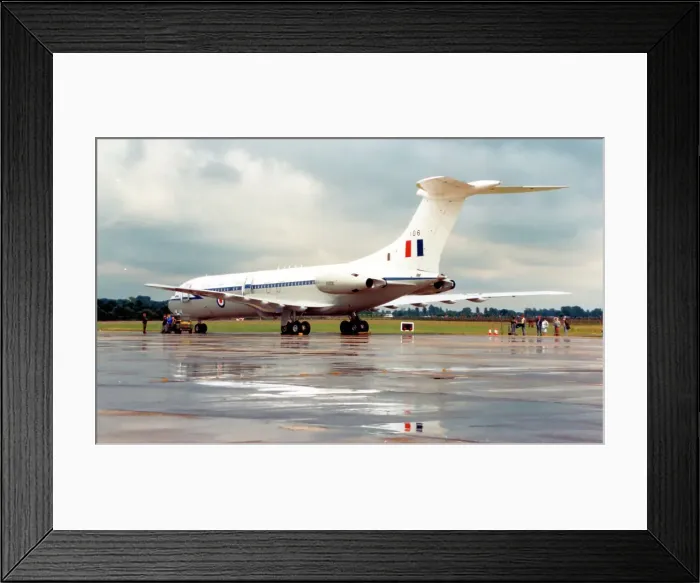 Framed Print : Vickers VC10 C. 1 XV106 Framed Print : Vickers VC10 C. 1 XV106