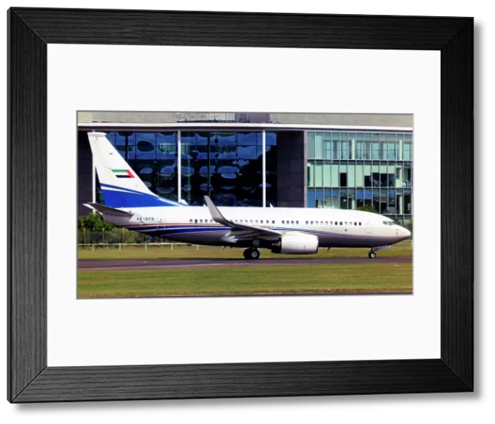 Framed Print : Boeing 737-700 A6-DFR Framed Print : Boeing 737-700 A6-DFR