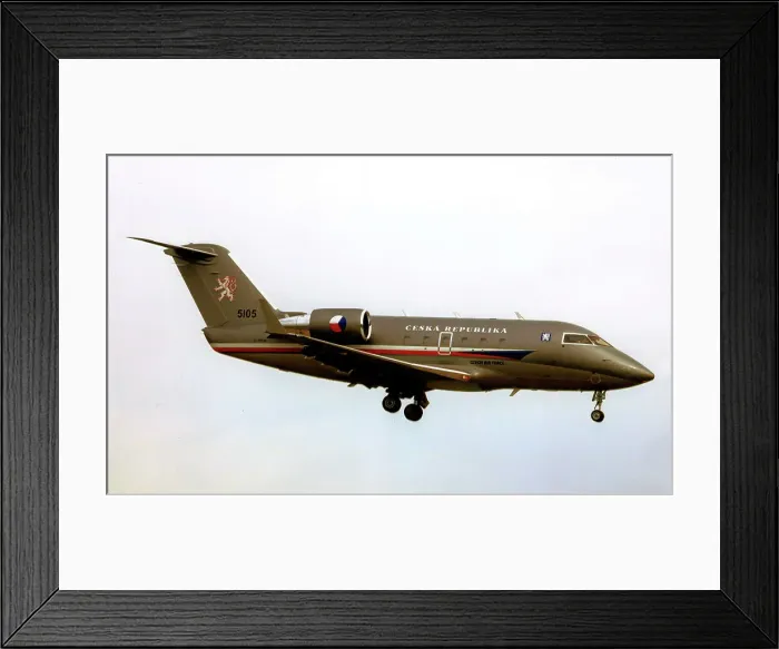 Framed Print : Canadair Challenger 601-3R 5105 Framed Print : Canadair Challenger 601-3R 5105