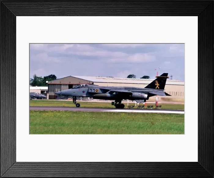 Framed Print : SEPECAT Jaguar GR. 3A XX117 Framed Print : SEPECAT Jaguar GR. 3A XX117