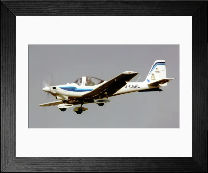 Framed Print : Grob G-115E Tutor G-CGKL Framed Print : Grob G-115E Tutor G-CGKL