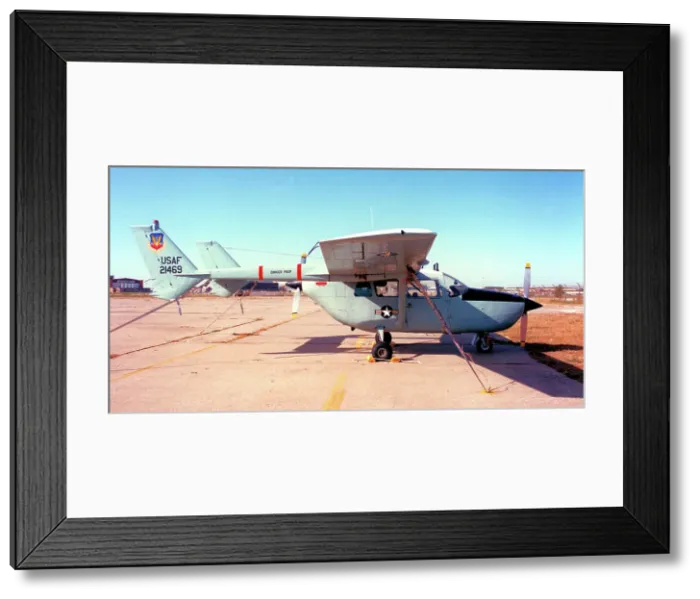 Framed Print : Cessna GO-2B-CE Super Skymaster 67-21467 Framed Print : Cessna GO-2B-CE Super Skymaster 67-21467