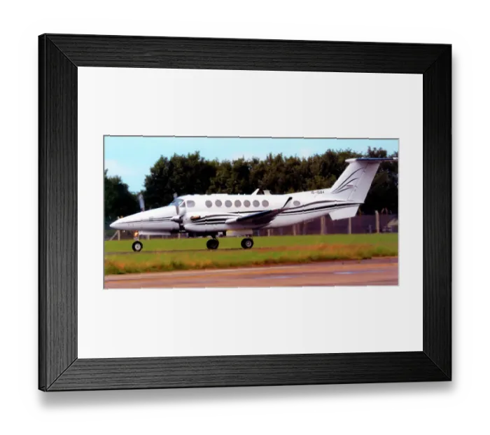 Framed Print : Beech 350 Super King Air 15-01584 - N71885 Framed Print : Beech 350 Super King Air 15-01584 - N71885