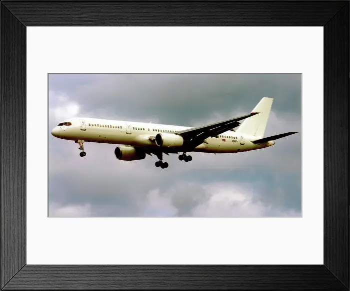 Framed Print : Boeing C-32A 09-001? Framed Print : Boeing C-32A 09-001?