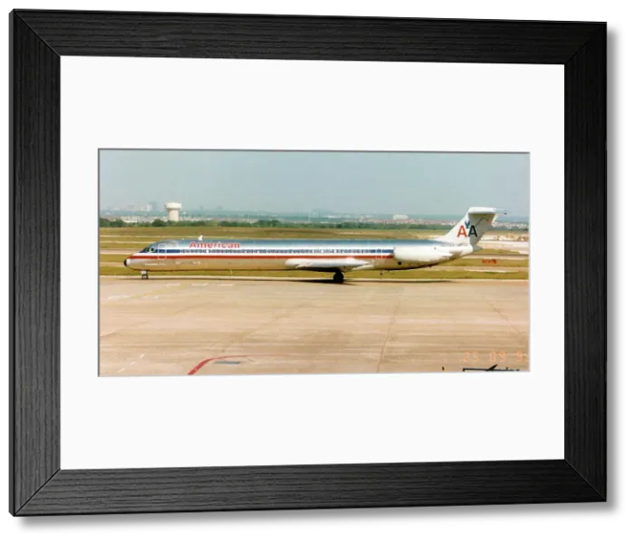 Framed Print : McDonnell Douglas MD-82 N413AA Framed Print : McDonnell Douglas MD-82 N413AA