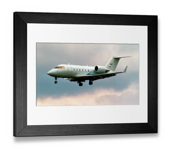 Framed Print : Canadair 601 Challenger N87 Framed Print : Canadair 601 Challenger N87