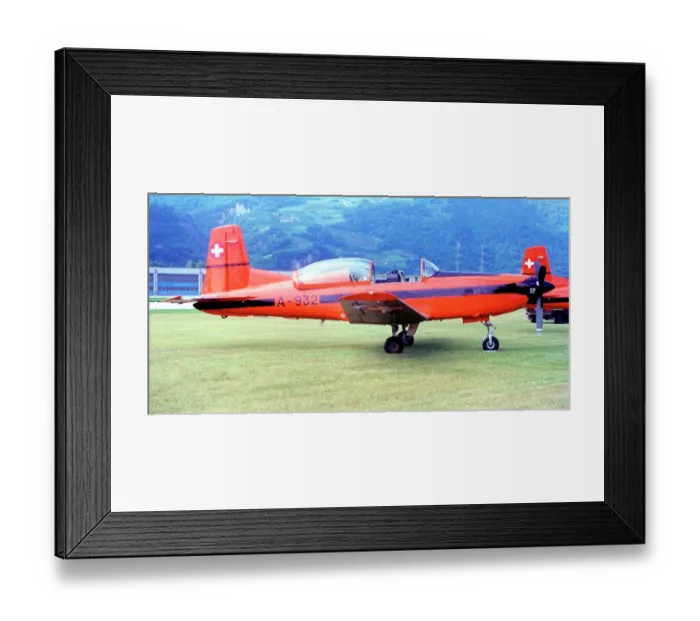Framed Print : Pilatus PC-7 Turbo Trainer A-932 Framed Print : Pilatus PC-7 Turbo Trainer A-932