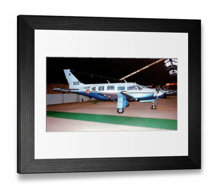 Framed Print : Piper Turbo Navajo B 925 Framed Print : Piper Turbo Navajo B 925