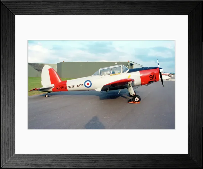 Framed Print : de Havilland Canada DHC. 1 Chipmunk T. 10 WP801 / 911 Framed Print : de Havilland Canada DHC. 1 Chipmunk T. 10 WP801 / 911