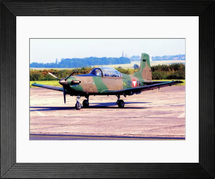 Framed Print : Pilatus PC-7 Turbo Trainer 3H-FA Framed Print : Pilatus PC-7 Turbo Trainer 3H-FA