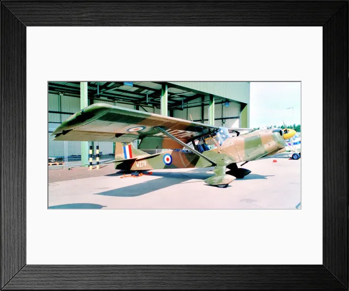 Framed Print : Auster AOP. 9M G-AVHT Framed Print : Auster AOP. 9M G-AVHT
