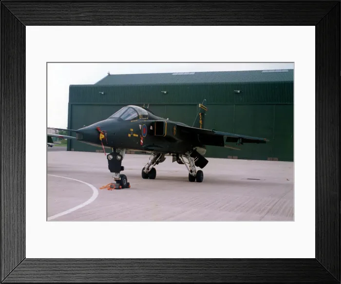 Framed Print : SEPECAT Jaguar GR. 3 XX116 Framed Print : SEPECAT Jaguar GR. 3 XX116