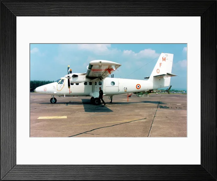 Framed Print : de Havilland Canada DHC-6-300 Twin Otter 730 - CA Framed Print : de Havilland Canada DHC-6-300 Twin Otter 730 - CA