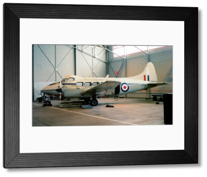 Framed Print : de Havilland DH. 104 Devon C. 2 VP981 Framed Print : de Havilland DH. 104 Devon C. 2 VP981
