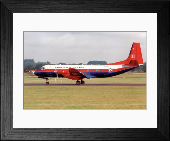 Framed Print : Hawker Siddeley Andover C. 1 XS606 Framed Print : Hawker Siddeley Andover C. 1 XS606