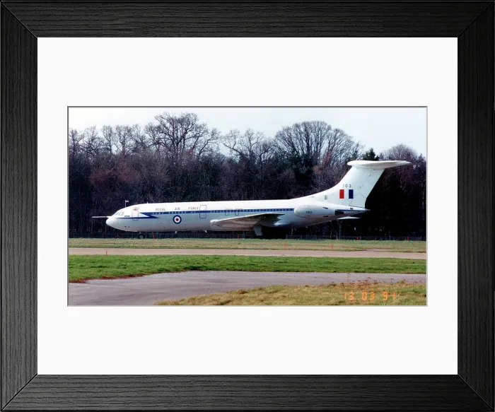 Framed Print : Vickers VC10 C. 1 XV103 Framed Print : Vickers VC10 C. 1 XV103