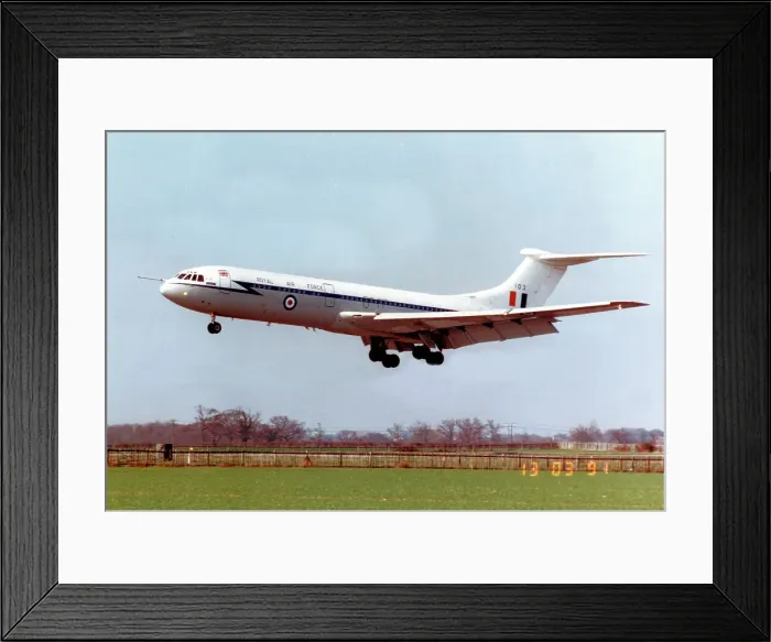 Framed Print : Vickers VC10 C. 1 XV103 Framed Print : Vickers VC10 C. 1 XV103
