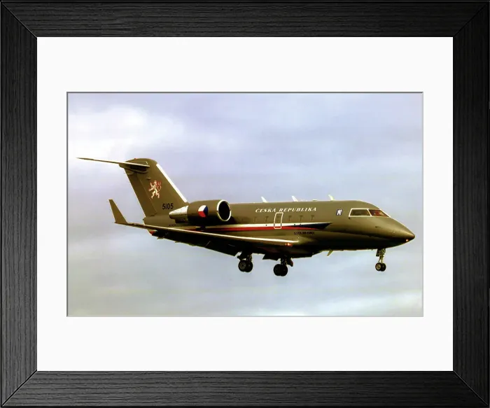 Framed Print : Canadair Challenger 601-3R 5105 Framed Print : Canadair Challenger 601-3R 5105