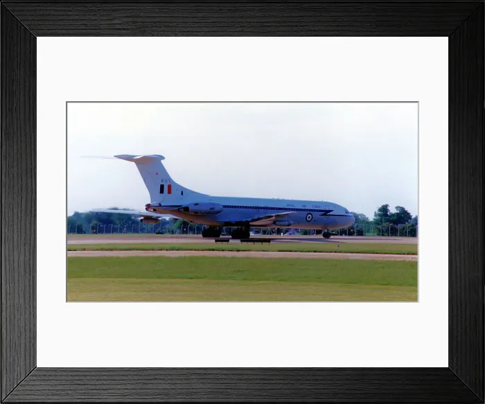 Framed Print : Vickers VC10 C. 1K XR807