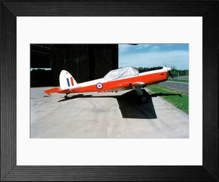 Framed Print : de Havilland DHC-1 Chipmunk T. 10 G-APPM - WB711 Framed Print : de Havilland DHC-1 Chipmunk T. 10 G-APPM - WB711