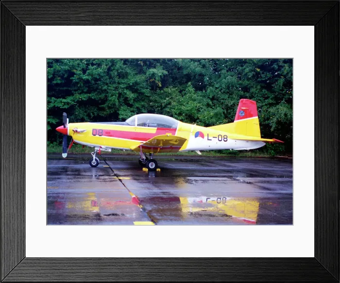 Framed Print : Pilatus PC-7 Turbo Trainer L-08 Framed Print : Pilatus PC-7 Turbo Trainer L-08