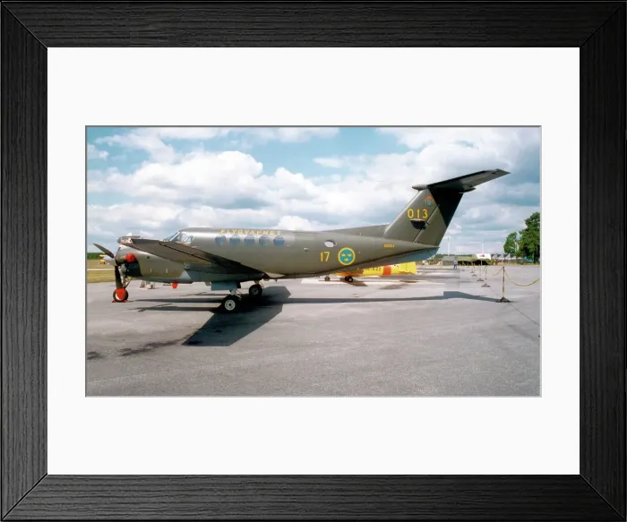 Framed Print : Beech 200 Super King Air 101003 - 013 Framed Print : Beech 200 Super King Air 101003 - 013
