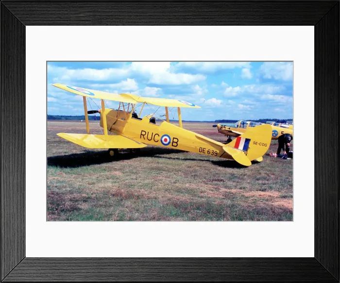 Framed Print : de Havilland DH-82A Tiger Moth II SE-COG Framed Print : de Havilland DH-82A Tiger Moth II SE-COG