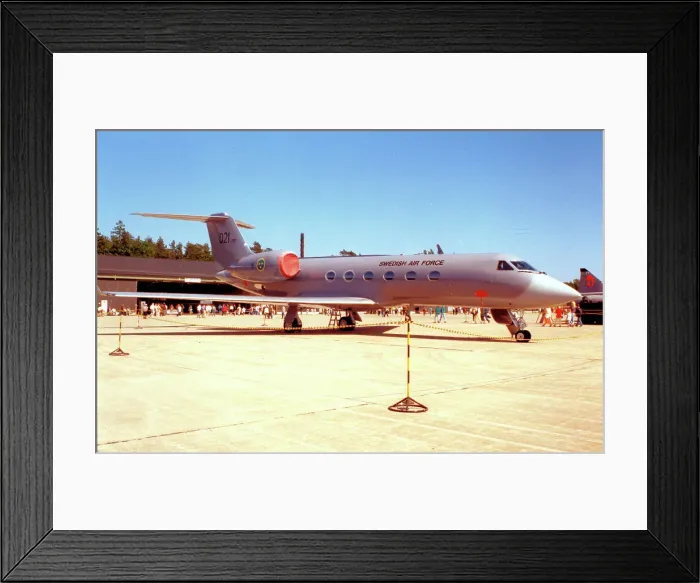 Framed Print : Gulfstream Tp102A 102001 - 021 Framed Print : Gulfstream Tp102A 102001 - 021