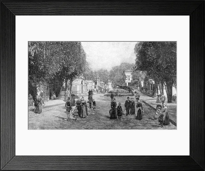 Framed Print : CEMETERY / PERE LACHAISE Framed Print : CEMETERY / PERE LACHAISE