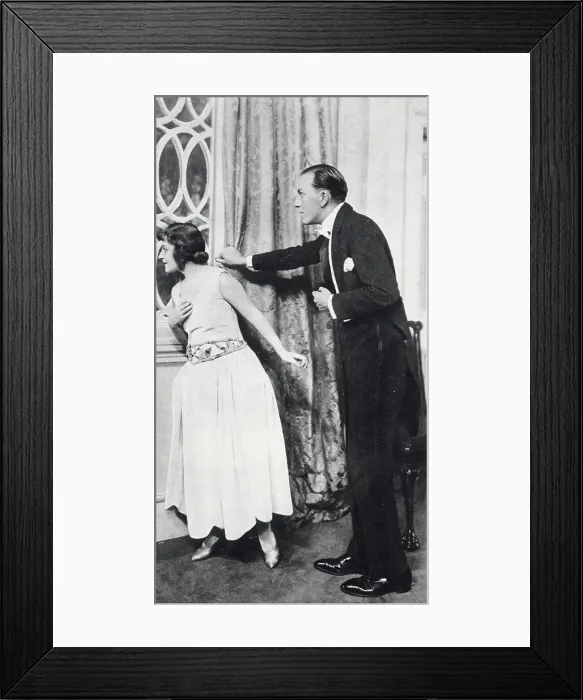 Framed Print : NOEL COWARD Acting in his own play, The Young Idea, with Ann Trevor in 1923 Date: 1899 - 1973 Framed Print : NOEL COWARD Acting in his own play, The Young Idea, with Ann Trevor in 1923 Date: 1899 - 1973