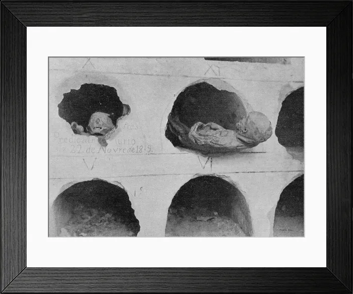 Framed Print : BODIES IN CRYPT / SPAIN Framed Print : BODIES IN CRYPT / SPAIN