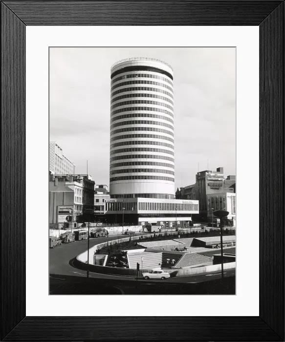 Framed Print : The Rotunda and St. Martin's Circus, Birmingham, England. Date: May 1966 Framed Print : The Rotunda and St. Martin's Circus, Birmingham, England. Date: May 1966