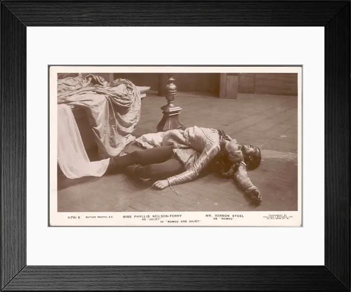 Framed Print : ROMEO JULIET DEATH SCENE Framed Print : ROMEO JULIET DEATH SCENE
