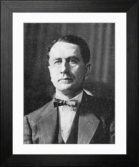 Framed Print : GRINDELL MATTHEWS Framed Print : GRINDELL MATTHEWS