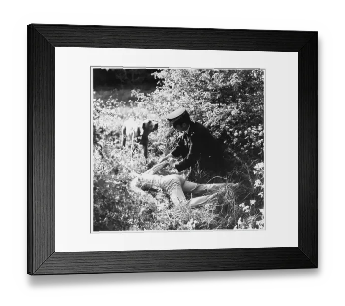 Framed Print : POLICE OFFICER AND DOG Framed Print : POLICE OFFICER AND DOG