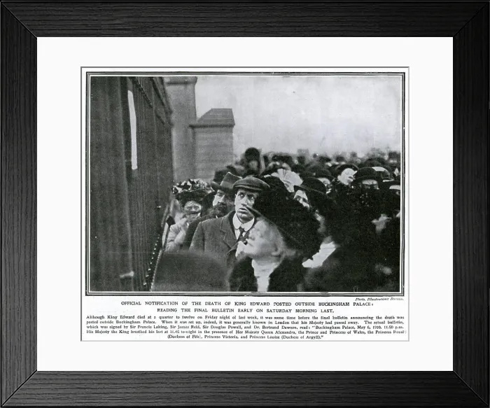 Framed Print : Announcement of the death of Edward VII 1910 Framed Print : Announcement of the death of Edward VII 1910