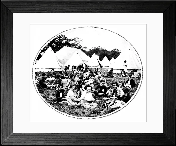 Framed Print : Spanish Refugee Children near Southampton 1937 Framed Print : Spanish Refugee Children near Southampton 1937