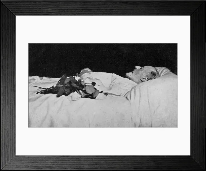 Framed Print : Edward VII on his deathbed Framed Print : Edward VII on his deathbed