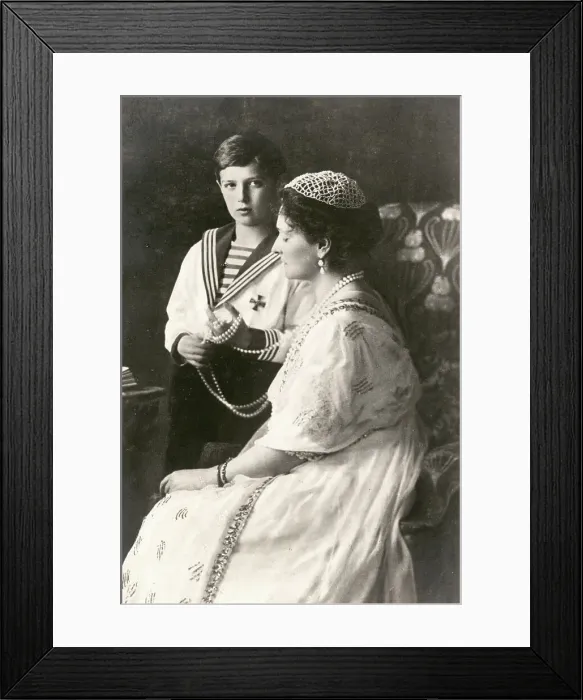 Framed Print : Tsaritsa Alexandra Feodorovna (1872-1918), Empress of Russia and wife of Tsar Nicholas II, together with her son the Tsesarevich Alexei (1905-1918). Date: 1913 Framed Print : Tsaritsa Alexandra Feodorovna (1872-1918), Empress of Russia and wife of Tsar Nicholas II, together with her son the Tsesarevich Alexei (1905-1918). Date: 1913