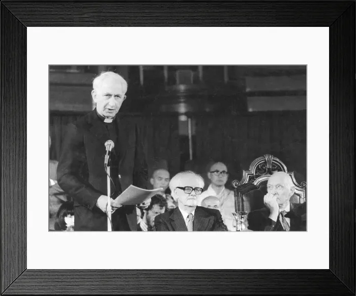 Framed Print : Cardinal Basil Hume and Fenner Brockway Framed Print : Cardinal Basil Hume and Fenner Brockway